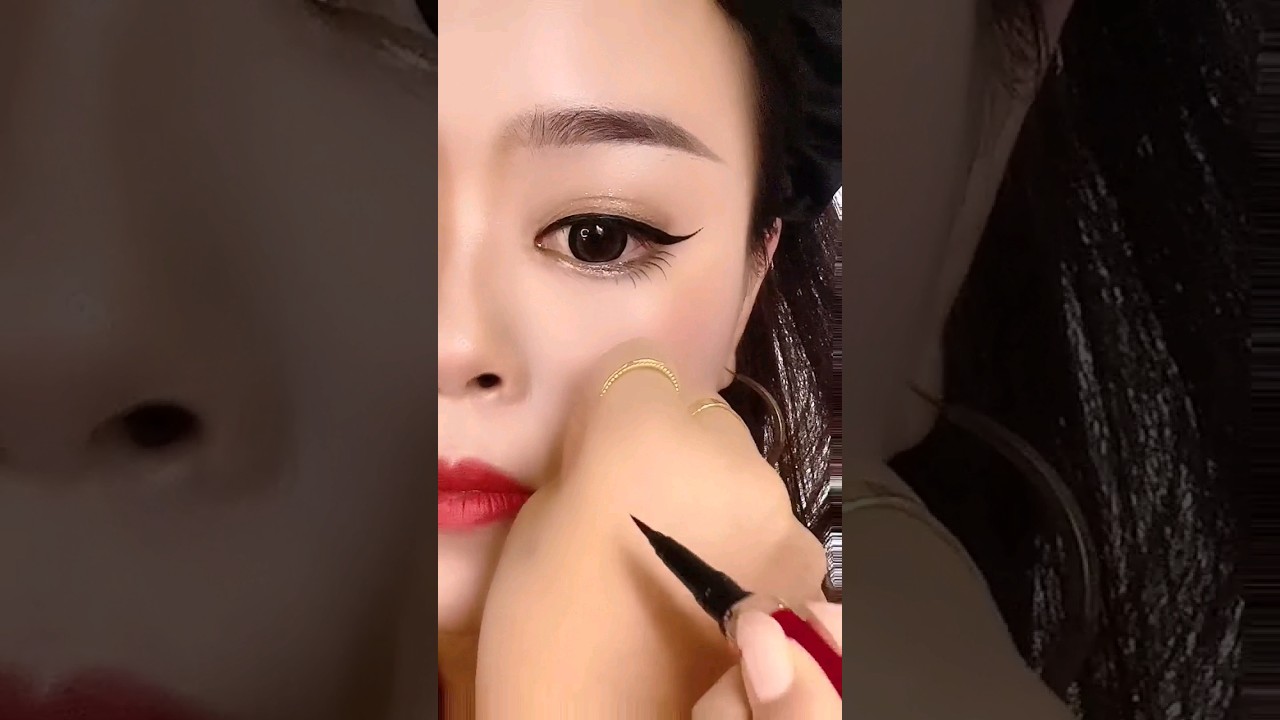 Eyeliner Makeup Tutorial #makeup #shorts #viral #makeuptutorial #makeuplover