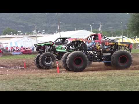 The Bloomsburg 4 Wheel Jamboree Monster Truck Racing: Snake Bite vs Master of Disaster