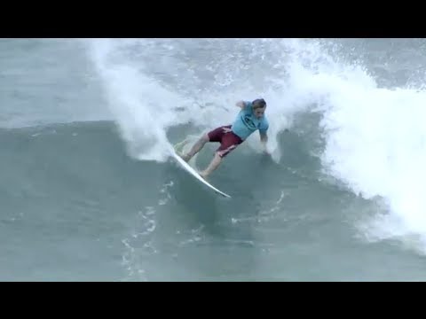 2011 VANS WORLD CUP OF SURFING DAY 02
