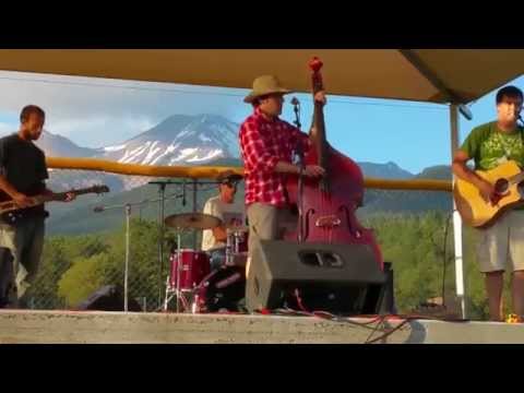 Mount Shasta Concert Series Sundown Poachers Performance