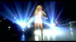 Understand - Christina Aguilera Live