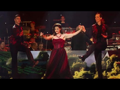 Lévai Enikő: Marica belépője