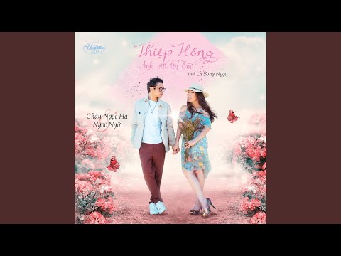 Áo Trắng Cài Hoa