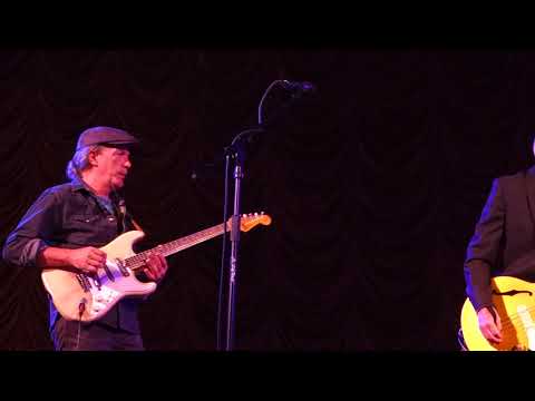 Wolves & Lambs - Hot Tuna w Steve Kimock at the Crest Theater Sacramento, CA September 4, 2018