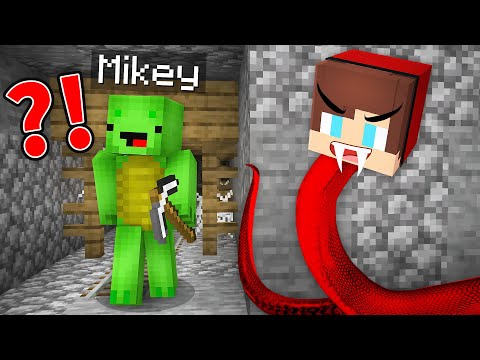 Minecraft Prank: I Turned Into a Snake!