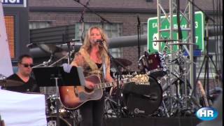 Deana Carter performs "That's Just Me"