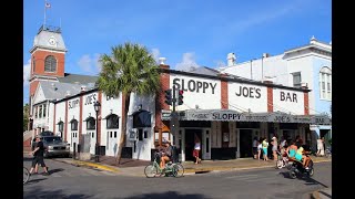 Sloppy Joes Bar Key West op de hoek van Duval Street en Greene Street sinds 1933. Florida Verenigde Staten