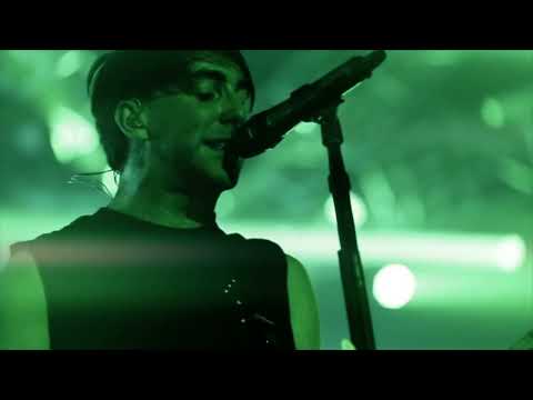 All Time Low - Somewhere in Neverland (Live From Straight To DVD II)