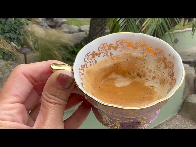 Vídeo relacionado con Lavazza, Crema e Gusto Classico, Cápsulas de Café Compatibles con Máquinas Nespresso Original, con Notas de Especias y Cacao, Arábica y Robusta, Intensidad 12/13, Tueste Ligero, 1 Paquete x 10
