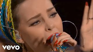Belinda - En La Obscuridad (Official Video) Live | Princesa Del Pop Latino