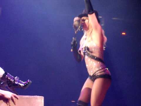 Britney Spears Circus Tour - Freakshow (New Jersey)