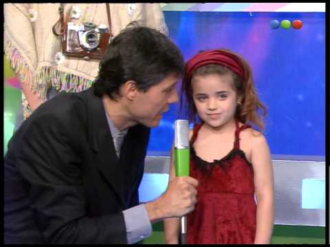 Show de los chicos, Nayla canta "Cuesta Abajo" - Videomatch 99