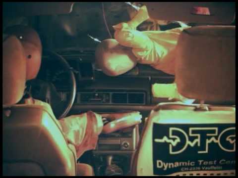 Crashtest: Kind im Fahrzeug nicht gesichert