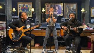 Download lagu DEWA19 - SATU HATI (VIRZHA feat RANDA, WAWAN TMG) mp3