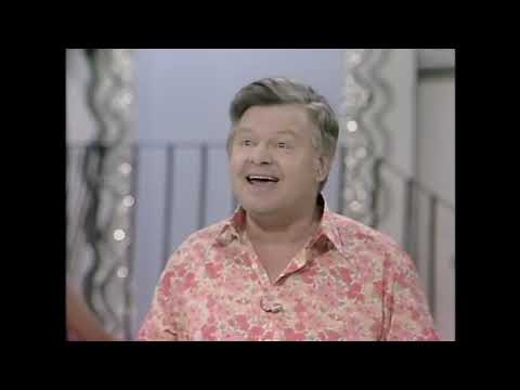 hài nước ngoài dặc sắc Benny Hill   Maria 1979