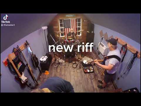 Drop D flat tuning guitar riff.