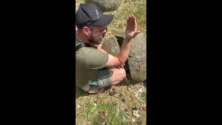 Как рукой поломать камень