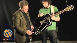Video thumbnail for SE Electronics GM10 Clamps Onto Our Acoustic Guitar by gearwire