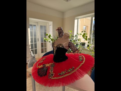 Soloist costume P 1301 - video 9