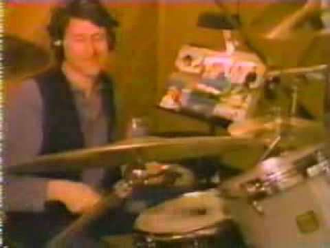 Nitty Gritty Dirt Band & Johnny Cash - Will The Circle Be Unbroken