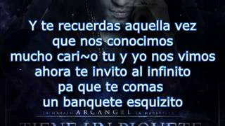 Arcangel - Tiene Un Piquete (con letra)(Original Lyrics)Lo Mas Nuevo 2013