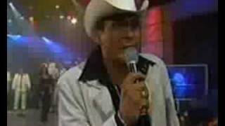 Valentin Elizalde - El Pavido Navido En Vivo
