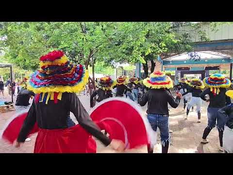 Grupo de Danzas Akayma de Girardot. 2da media maratón de cundinamarca 