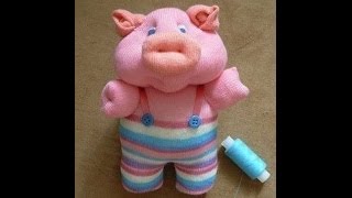 Хрюшка - игрушка из носка