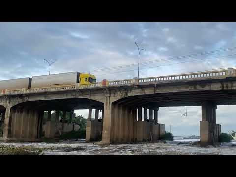 Majestoso Acaraú, aumentando de volume, segundo maior rio do Ceará, passando por Sobral/Ce💦💦💧💨