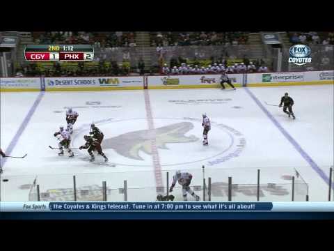 Lee Stempniak wrist shot goal 2-1 Calgary Flames vs Phoenix Coyotes 10/22/13 NHL Hockey