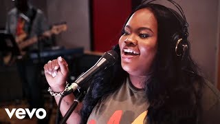 Tasha Cobbs Leonard - The River Of The Lord