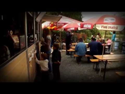 Náplavka v Brandýse nad Labem