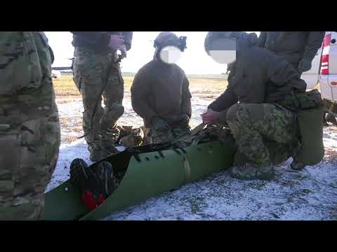 U.S., Estonian Special Operation Forces conduct fast rope training - Estonian Translation