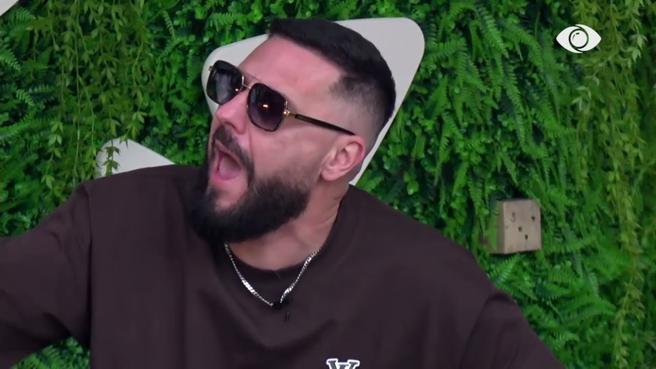 “Je një djalë sipërfaqsor”/ Juela debaton me Mateon, ndërhyn Brikena: Nuk të ka lejuar t’i rrish...