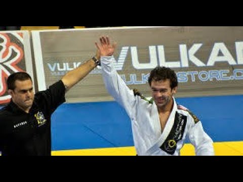 fight analysis: BJJ : Marcelo Garcia`s arm drag against  Vitor "Shaolin" Ribeiro
