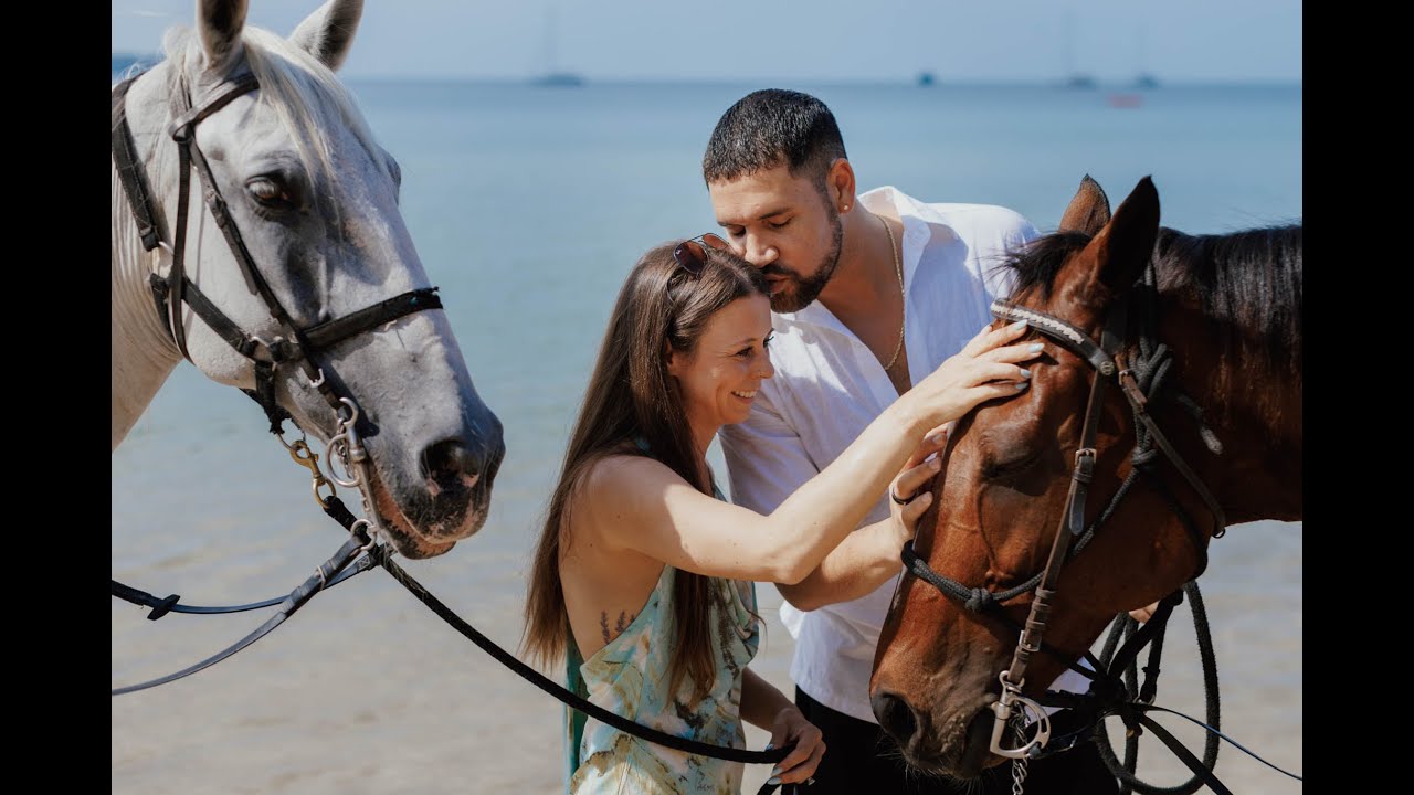 Best Beach Marriage Proposal with Horses in Phuket, An Téalainn - BESPOKE EXPERIENCES THAILAND