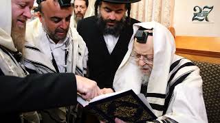 AI - ביקור אצל גדולי הדור | הרב יוסף צ. בן פורת (הרב יוסף צבי בן פורת) - התמונה מוצגת ישירות מתוך אתר האינטרנט יוטיוב. זכויות היוצרים בתמונה שייכות ליוצרה. קישור קרדיט למקור התוכן נמצא בתוך דף הסרטון