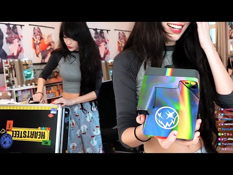 Emiru Opens Riot Heartsteel Suitcase! 🎸 League of Legends Heartsteel Box Opening