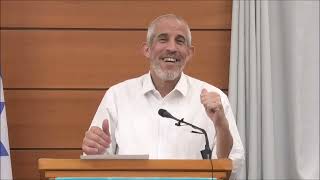 קדושת הגוף באומה וביחיד [פרשת שמות] | הרב אוהד תירוש (ישיבת בני דוד) - התמונה מוצגת ישירות מתוך אתר האינטרנט יוטיוב. זכויות היוצרים בתמונה שייכות ליוצרה. קישור קרדיט למקור התוכן נמצא בתוך דף הסרטון