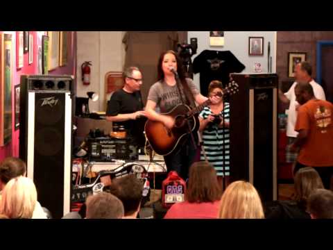 Ashley Mcbryde  -  I Ain't Crazy (but I can be if I have to)