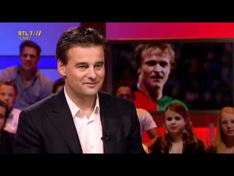 VI 02-05-11 - Johan Derksen houdt niet van commerciële stunts, toch?