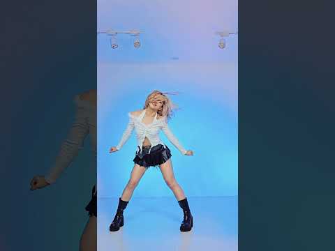 KISS OF LIFE 'Midas Touch' dance cover with my outfit from FASHION CHINGU 🤩 #kpop #shorts