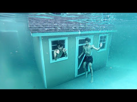 Living In A UNDERWATER HOUSE For 24 Hours! Video