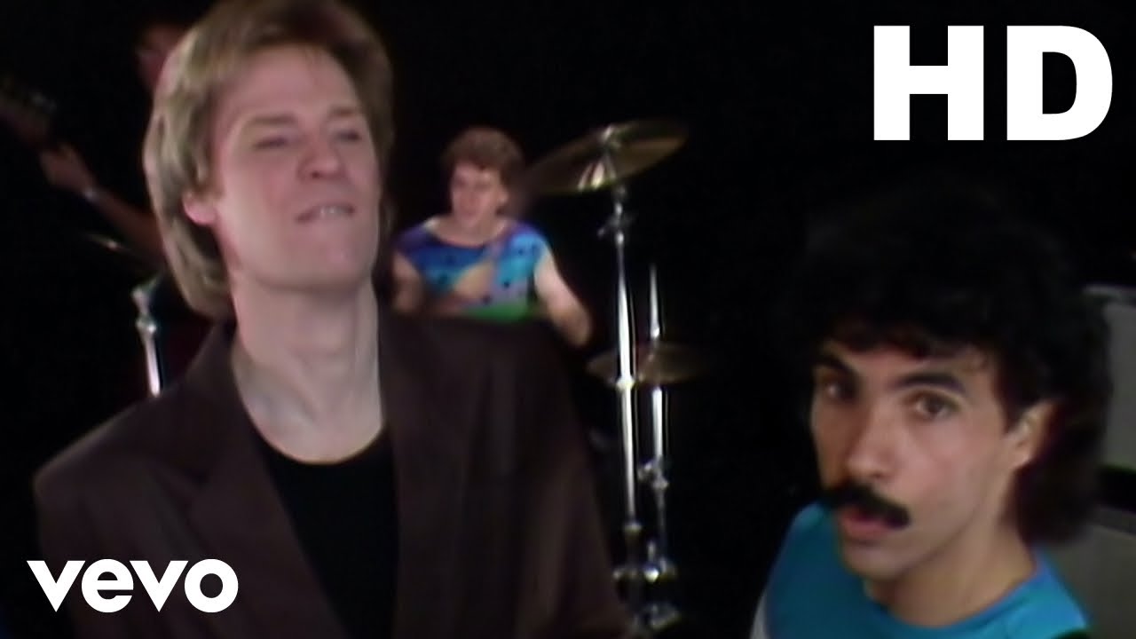 Daryl Hall & John Oates - You Make My Dreams (Official HD Video) thumnail