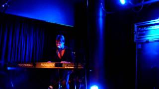 Brett Anderson - Leave me sleeping (14.10.11, IKSV Salon, Istanbul)