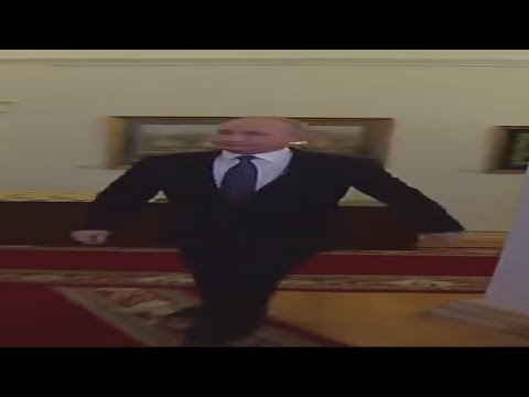Wide Putin Walking but every time he turns he gets wider