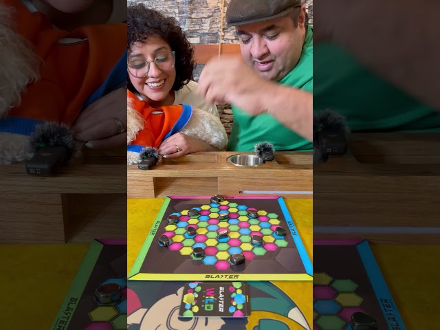Vídeo relacionado con Mattel Games Imagina un juego de fiesta para adultos con dedos y punteros locos y tarjetas y husillos, para 3-8 jugadores, HYB63