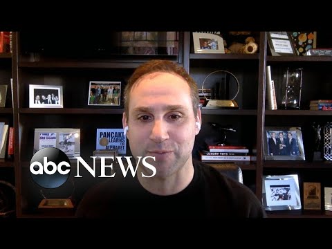 一家棒球服制造廠如何為急救人員提供急需的幫助？ (How a baseball jersey manufacturing facility is giving first responders much-needed help)