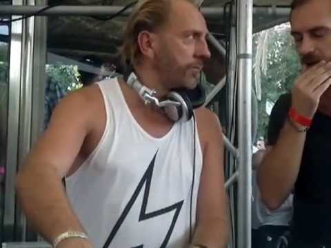 Sven Vath plays "Makam﻿ - Images" @ Tinì Soundgarden 12 08 2012 | Sven Vath in the park