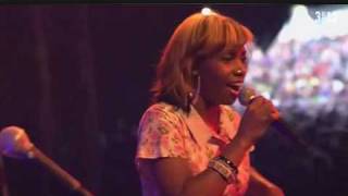 Santogold - Say Aha.wmv